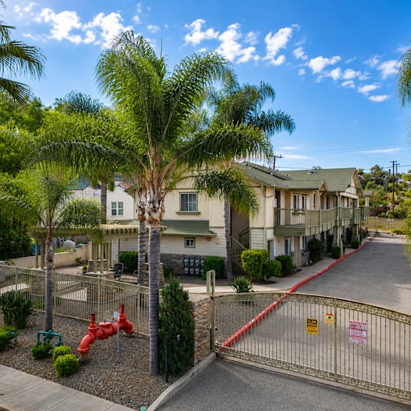 Lake Elsinore Apartments apartments in Lake Elsinore, CA