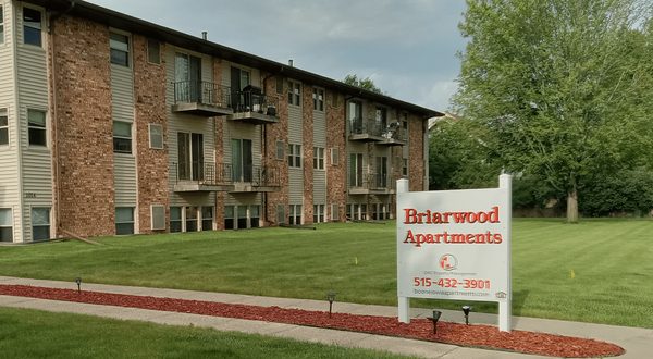 Briarwood Apartments apartments