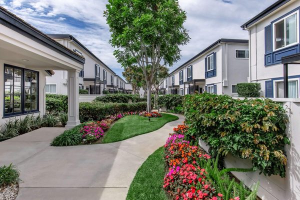 Sandpointe Cove Apartment Homes apartments
