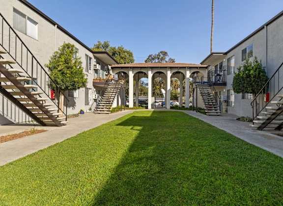 Valle at 9121 Kenwood Apartments apartments in Spring Valley, CA