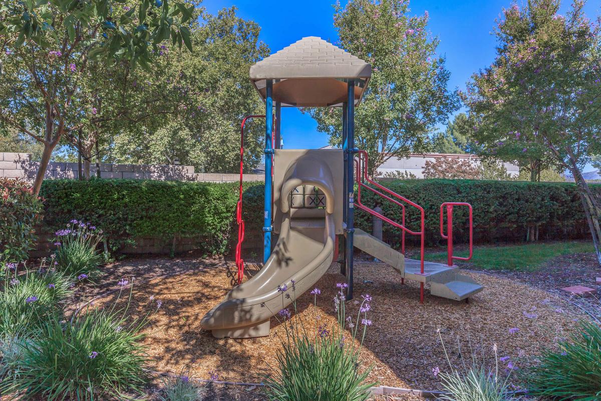 Arbor Lane Apartment Homes apartments in Valencia, CA
