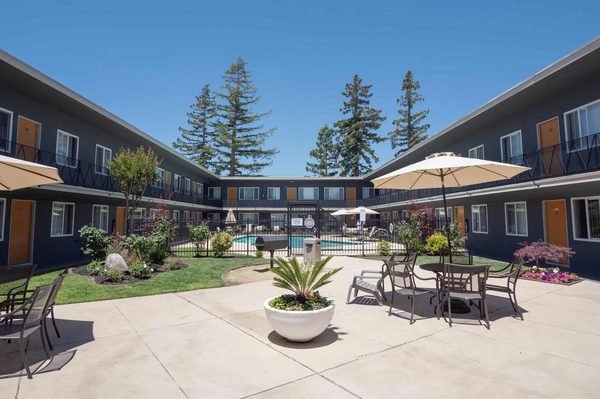 Timberlane Apartments apartments