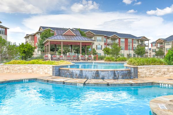 Park at Crystal Falls apartments
