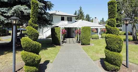 Fountain Lake Townhomes apartments
