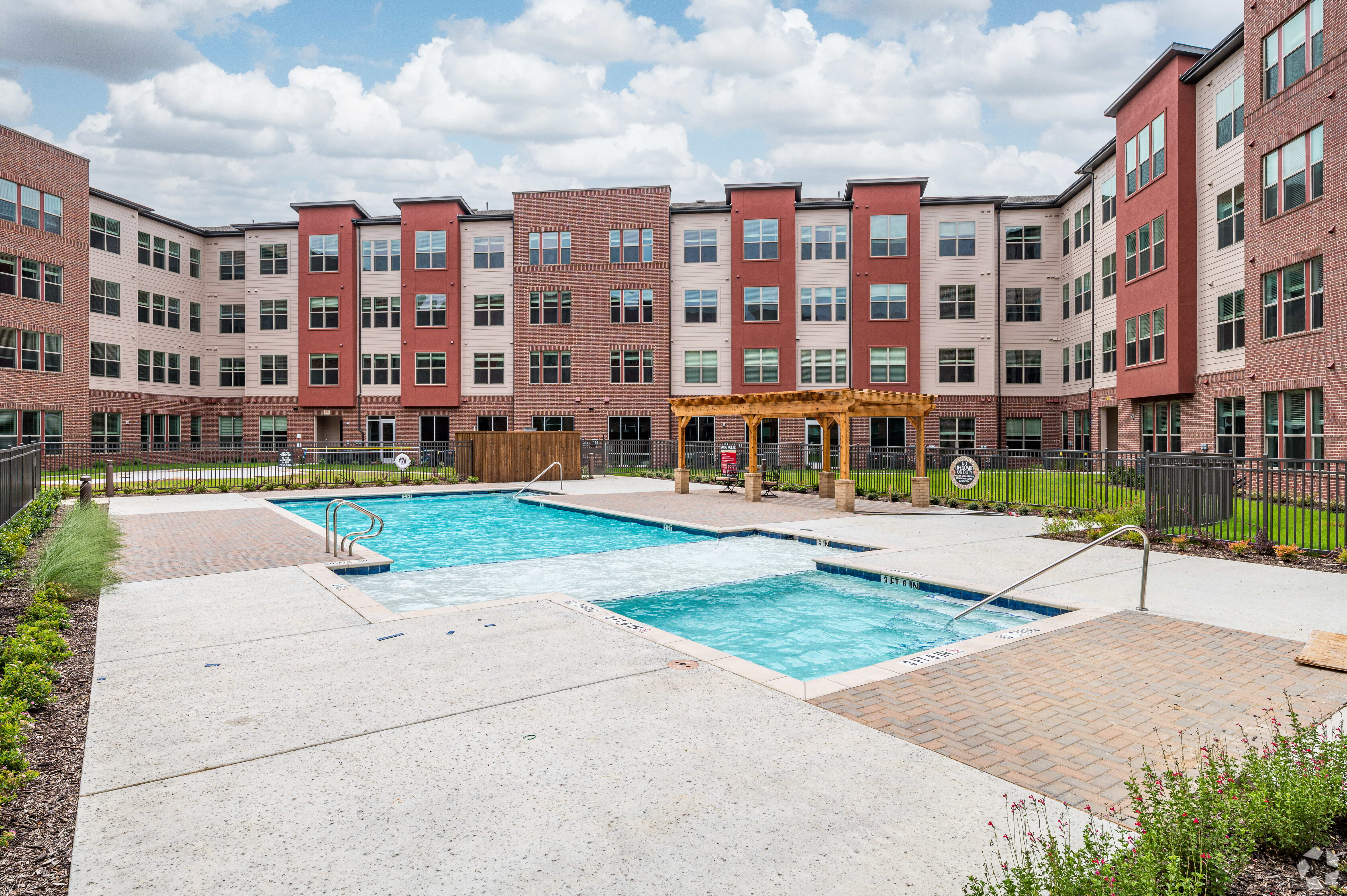 Sierra Vista Senior Villas apartments in Fort Worth, TX