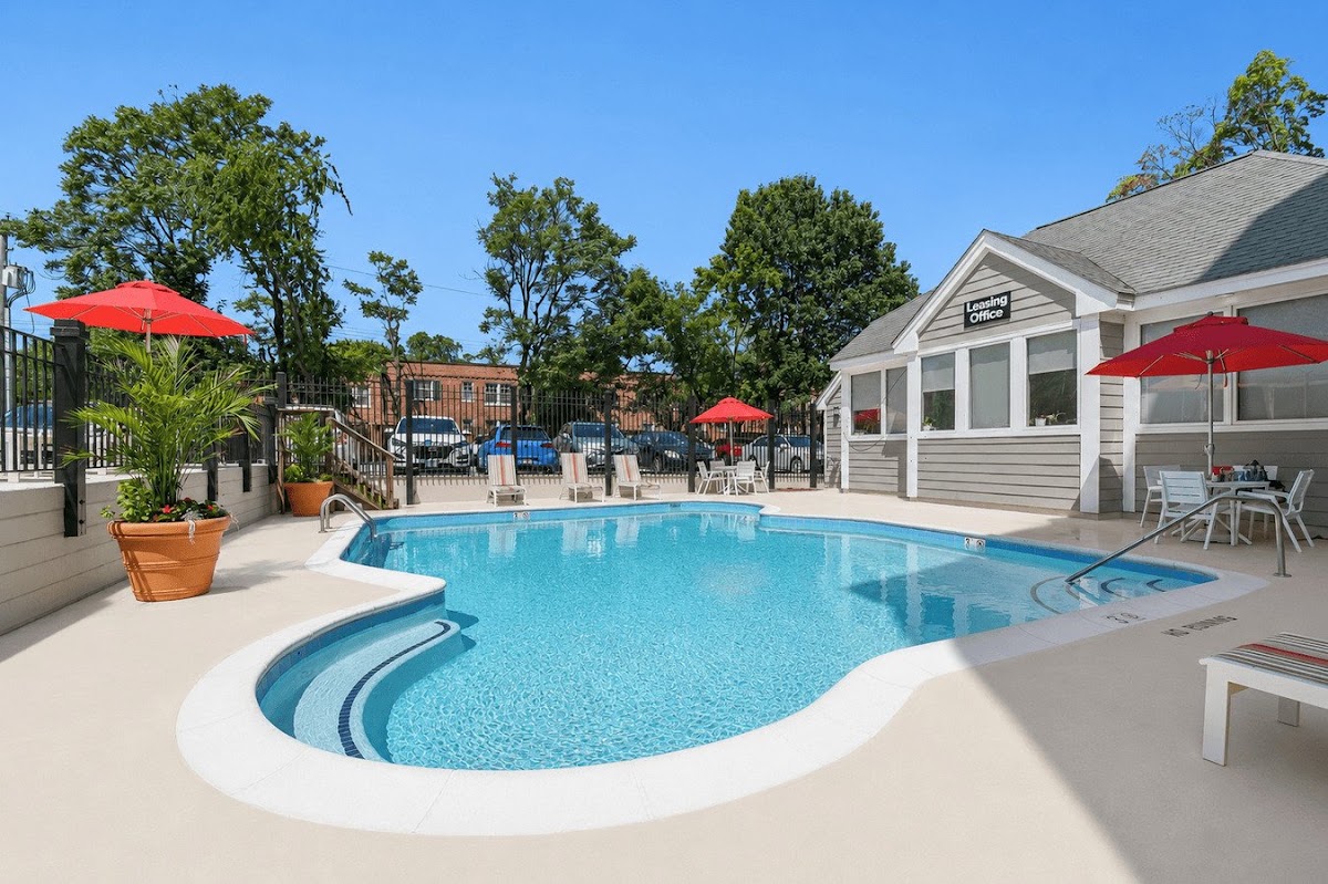 Rosslyn Heights apartments in Arlington, VA