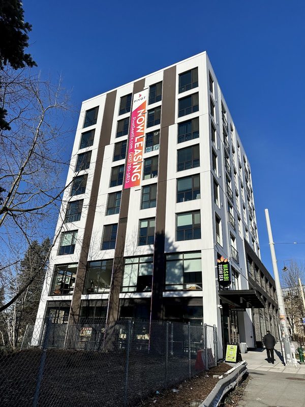 Pivot Apartments apartments in Seattle, WA