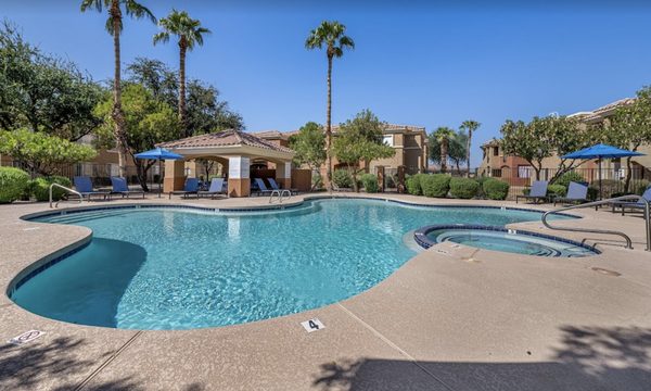 Alante at the Islands apartments in Chandler, AZ