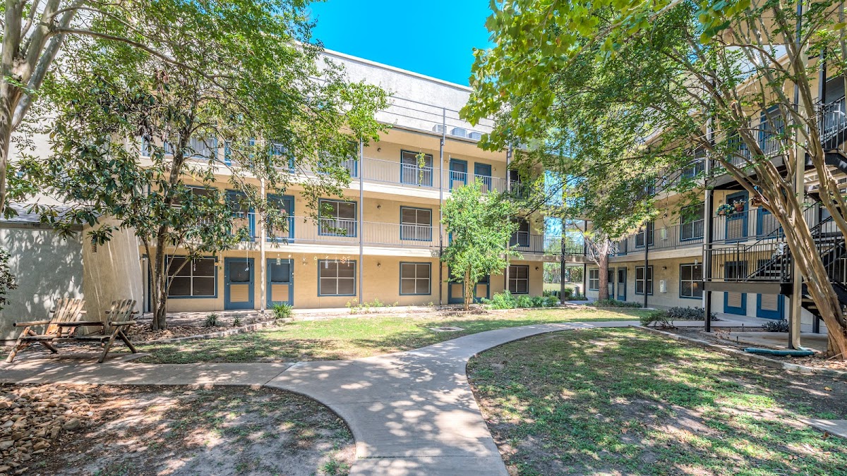 Western Trails Apartments apartments in Austin, TX