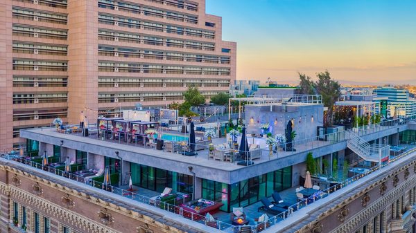 HWH Luxury Living apartments in Los Angeles, CA