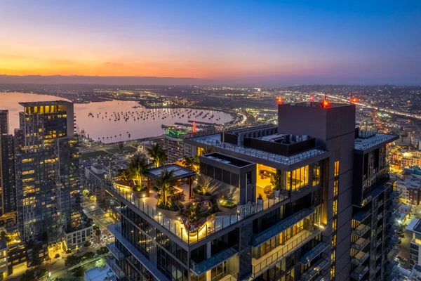The Lindley apartments in San Diego, CA