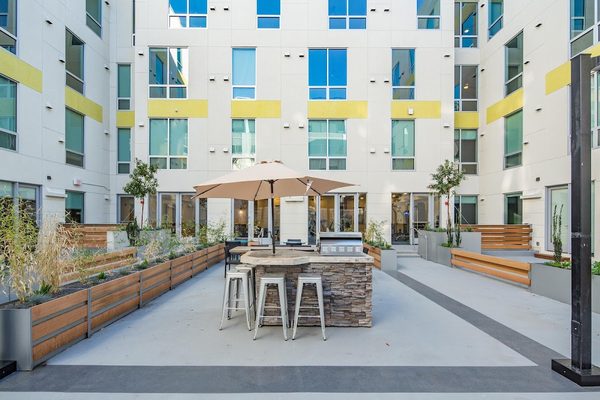 EVIVA Midtown Apartments apartments in Sacramento, CA