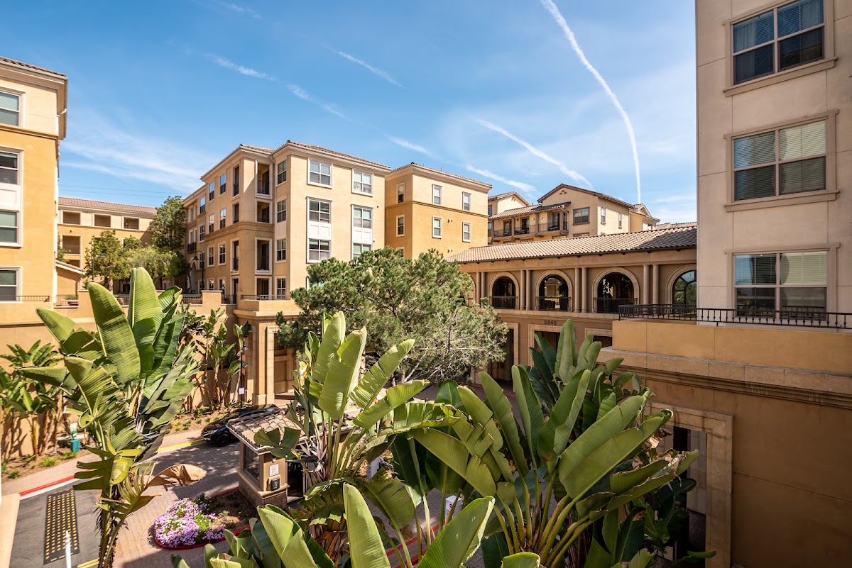 Pacific Ridge Apartments apartments in San Diego, CA