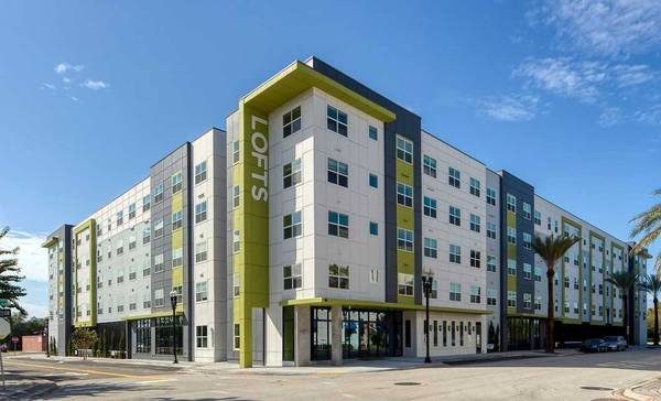 Lofts at Monroe apartments in Jacksonville, FL