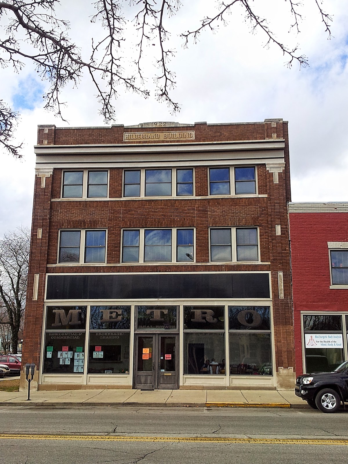 Metro Real Estate apartments in Fort Wayne, IN