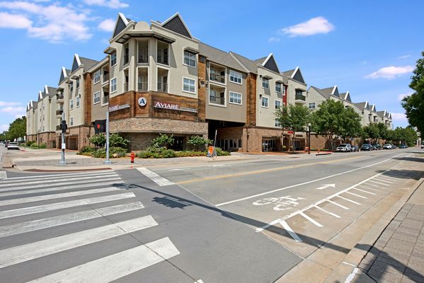 Aviare Arts District apartments