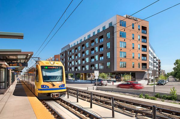 2700 University apartments