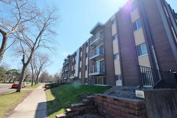 Riverside Flats apartments