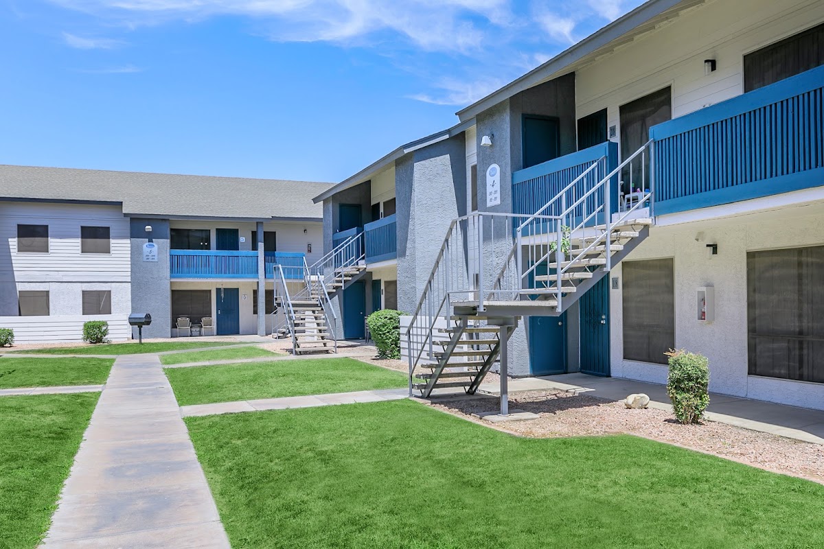 Rise North Ridge apartments in Glendale, AZ