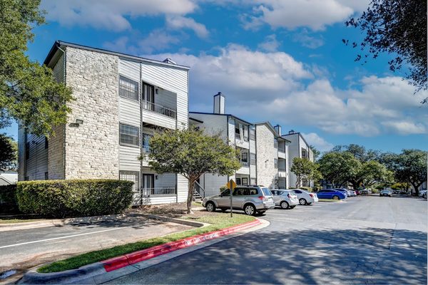 Retreat at Barton Creek apartments