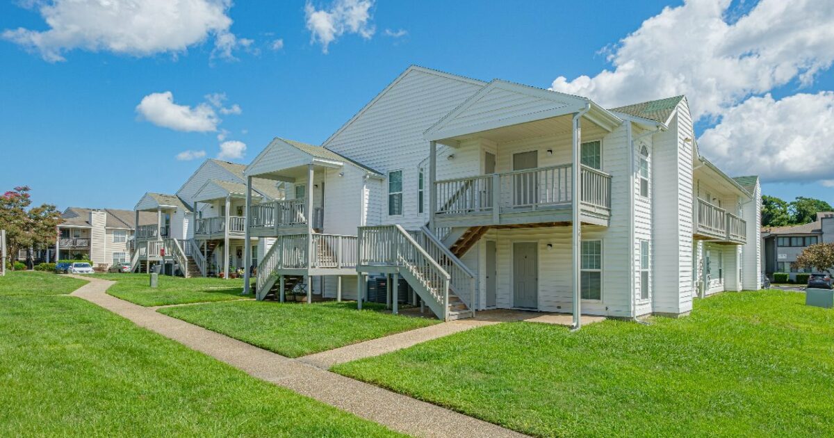 Legends At the Beach Apartments apartments in Virginia Beach, VA