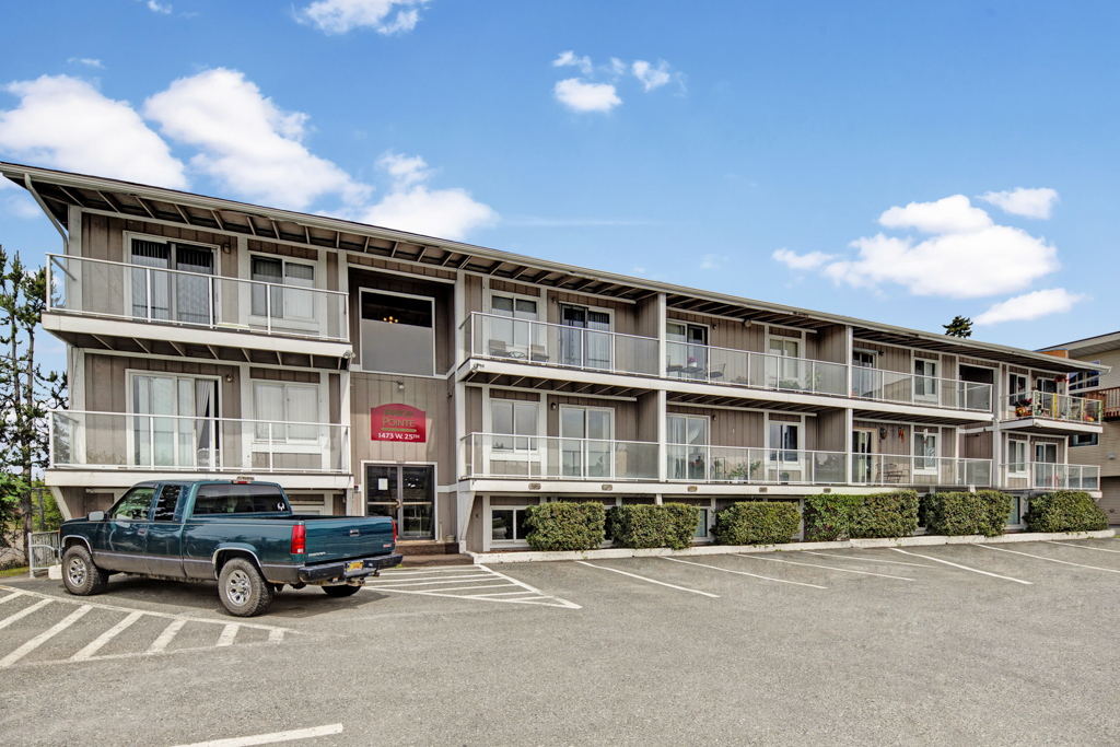 Arbor Pointe apartments in Anchorage, AK
