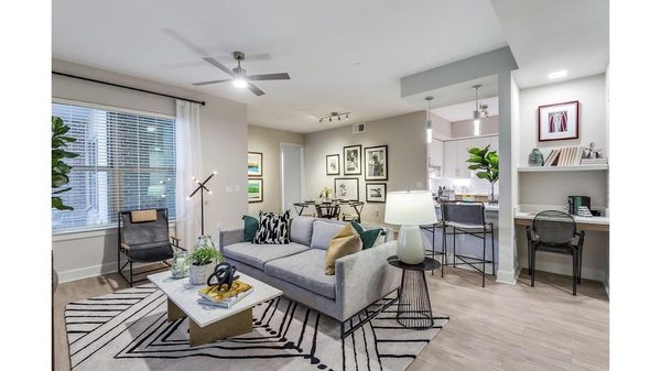 Montrose at Buffalo Bayou apartments in Houston TX