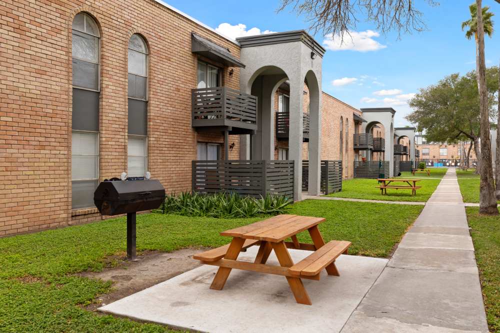 La Nueva Casa Grande apartments in Brownsville, TX