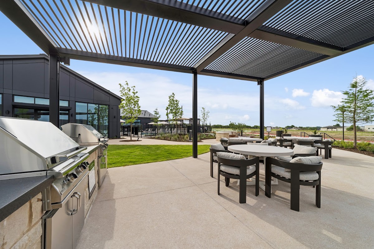 Crestview Townhomes apartments in Allen, TX