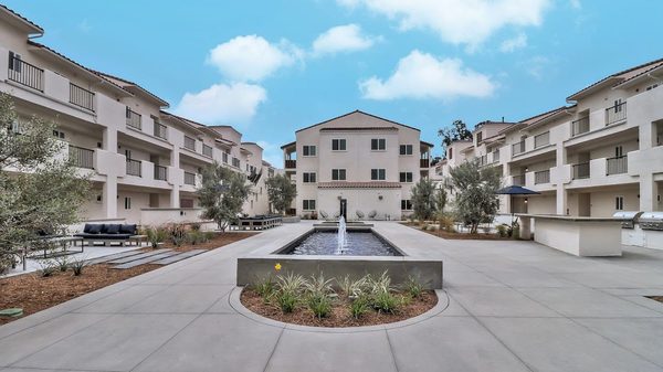 Coastal Village Apartments apartments in Oxnard, CA