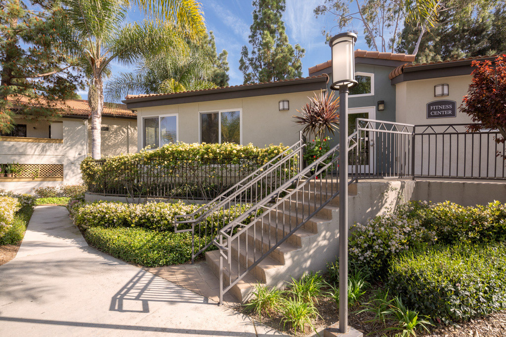 Mission Hills Apartments apartments in Oceanside, CA