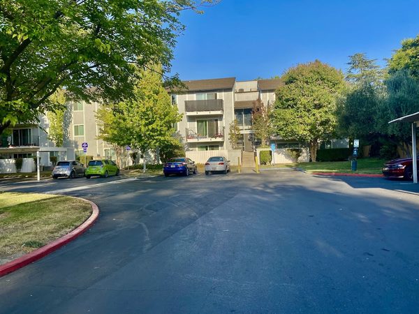 The Crossing At Wyndham apartments in Sacramento, CA