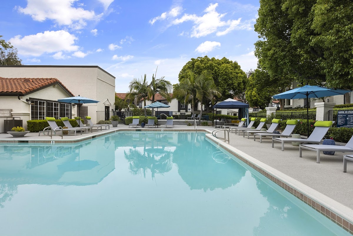 Brookwood Villas apartments in Corona, CA
