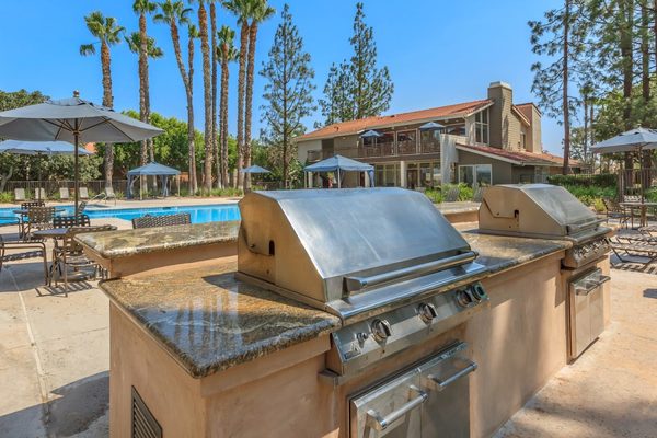 Parcwood Apartments apartments in Corona, CA
