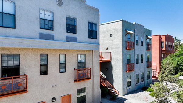 Villa De San Felipe apartments in Albuquerque, NM