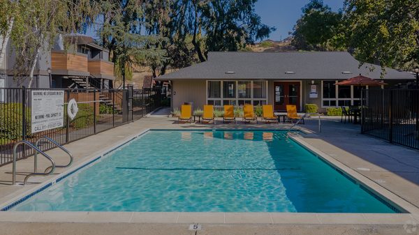 Summerwood apartments in Hayward, CA