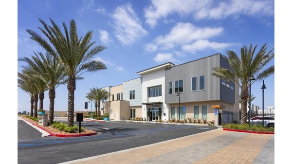 Evolve South Bay Apartment Homes apartments in Carson, CA