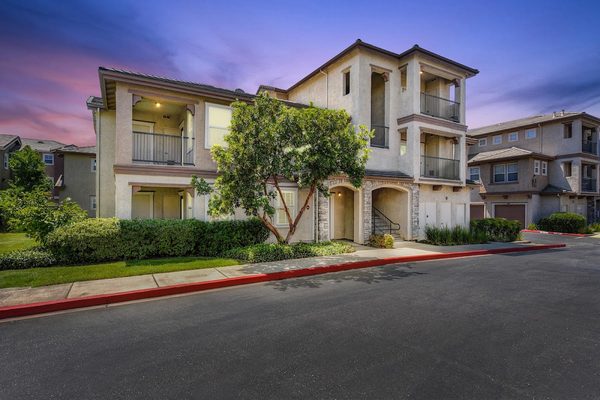 Coventry Park Apartments & Townhomes apartments in Roseville, CA