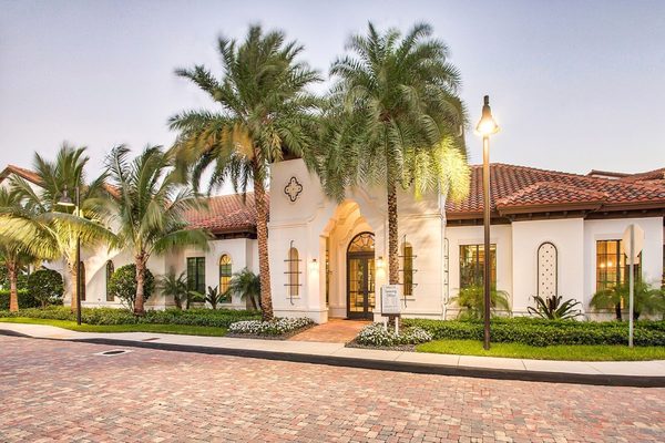 Mirador at Doral by Windsor Apartments apartments in Doral, FL