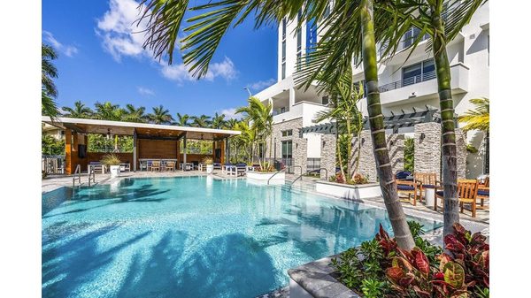 Overture Doral apartments in Doral, FL
