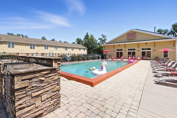 Villa Lucia apartments in Tallahassee, FL