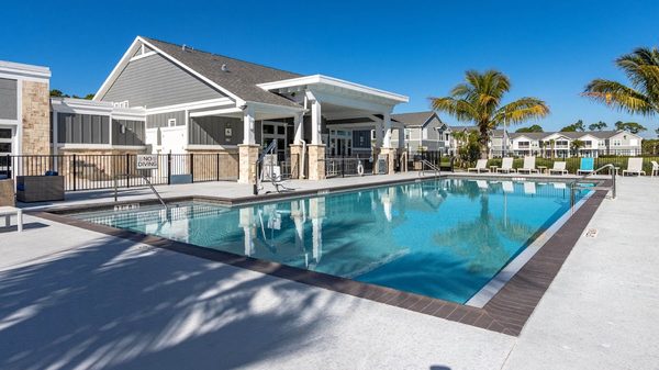 Springs at Cape Coral apartments in Cape Coral, FL