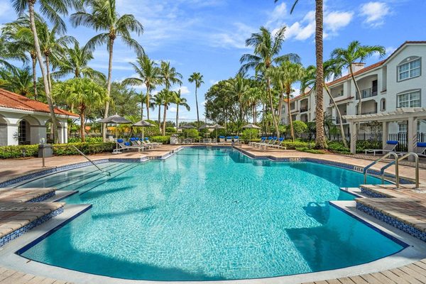 Windsor Coral Springs Apartments apartments in Coral Springs, FL