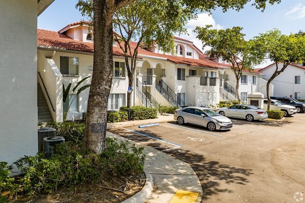Pinebrook Pointe apartments in Margate, FL
