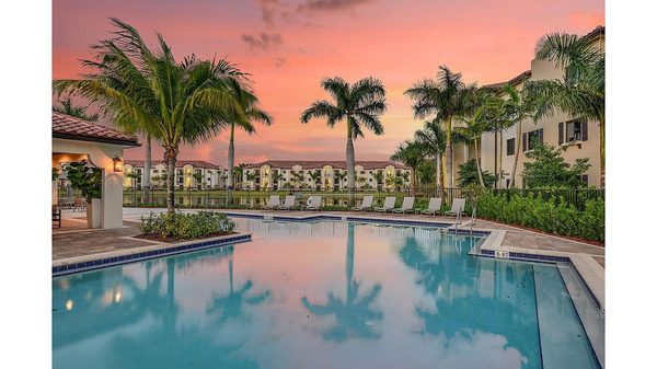 Celebration Pointe apartments in Margate, FL