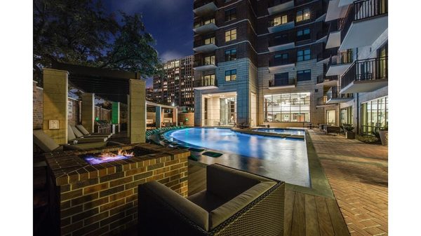 The Carter apartments in Houston TX