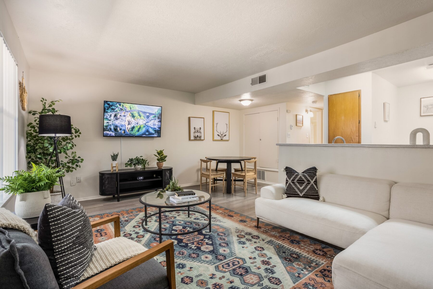 Copper Hills apartments in Albuquerque, NM
