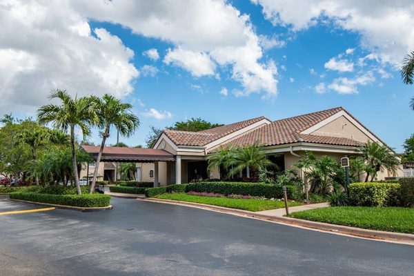 Legacy at Palm Aire apartments in Pompano Beach, FL