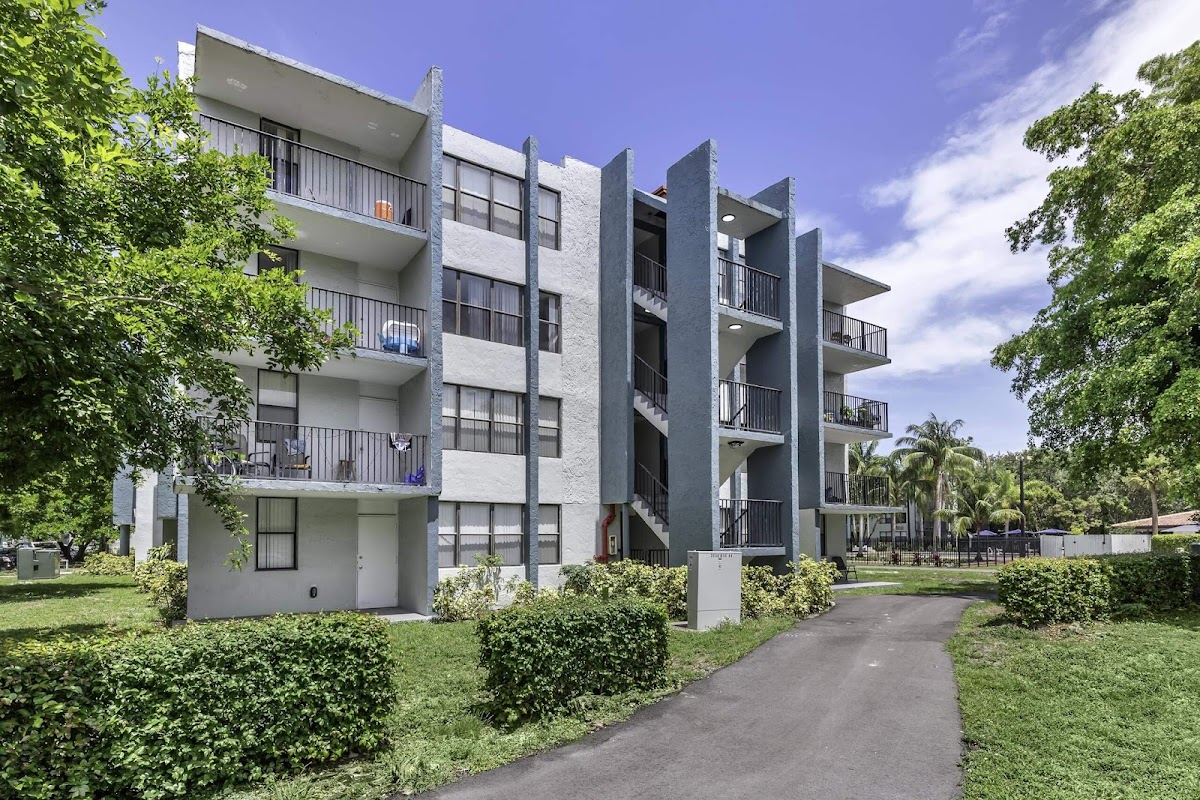 The Club at Emerald Waters apartments in Hollywood, FL