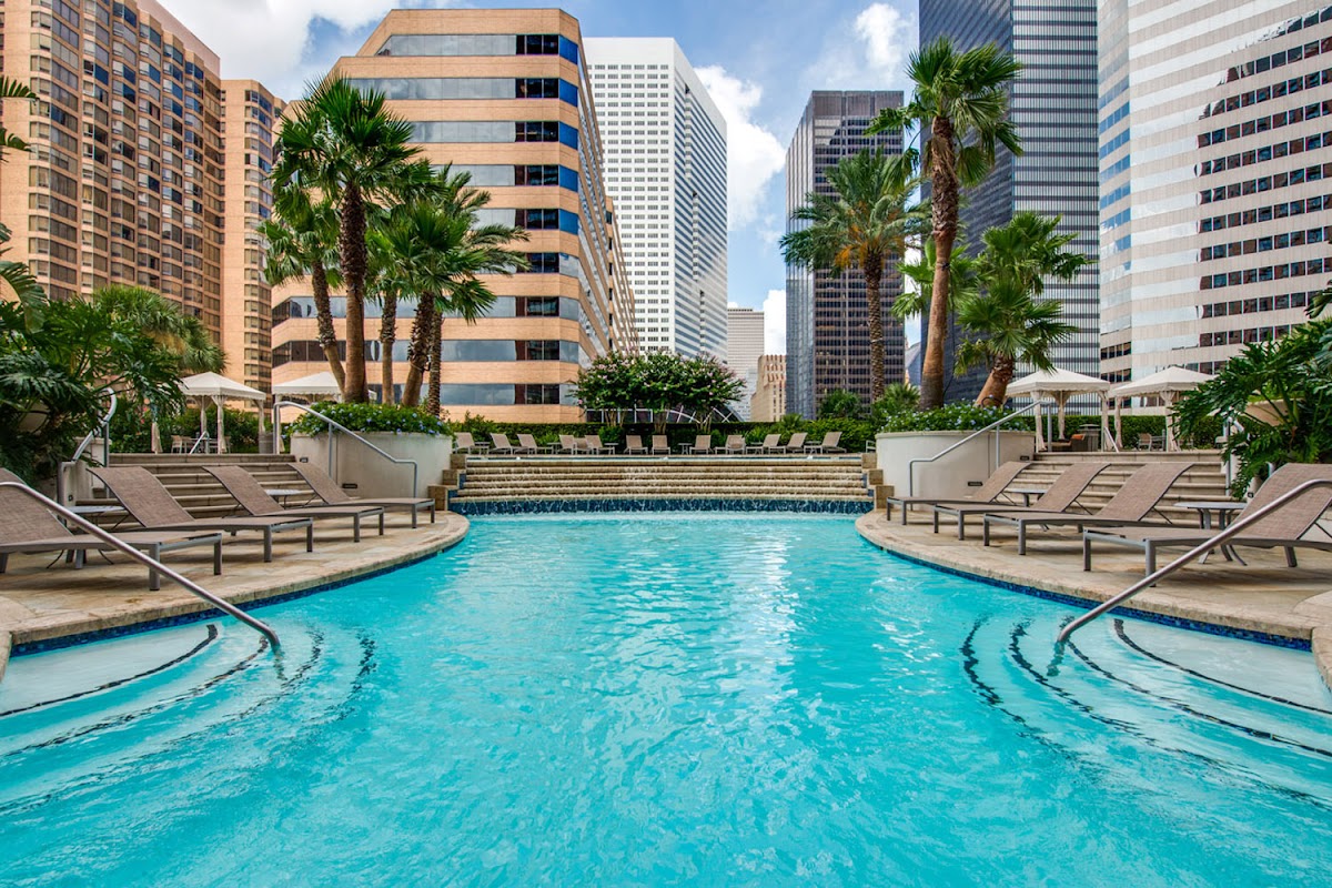 One Park Place apartments in Houston, TX